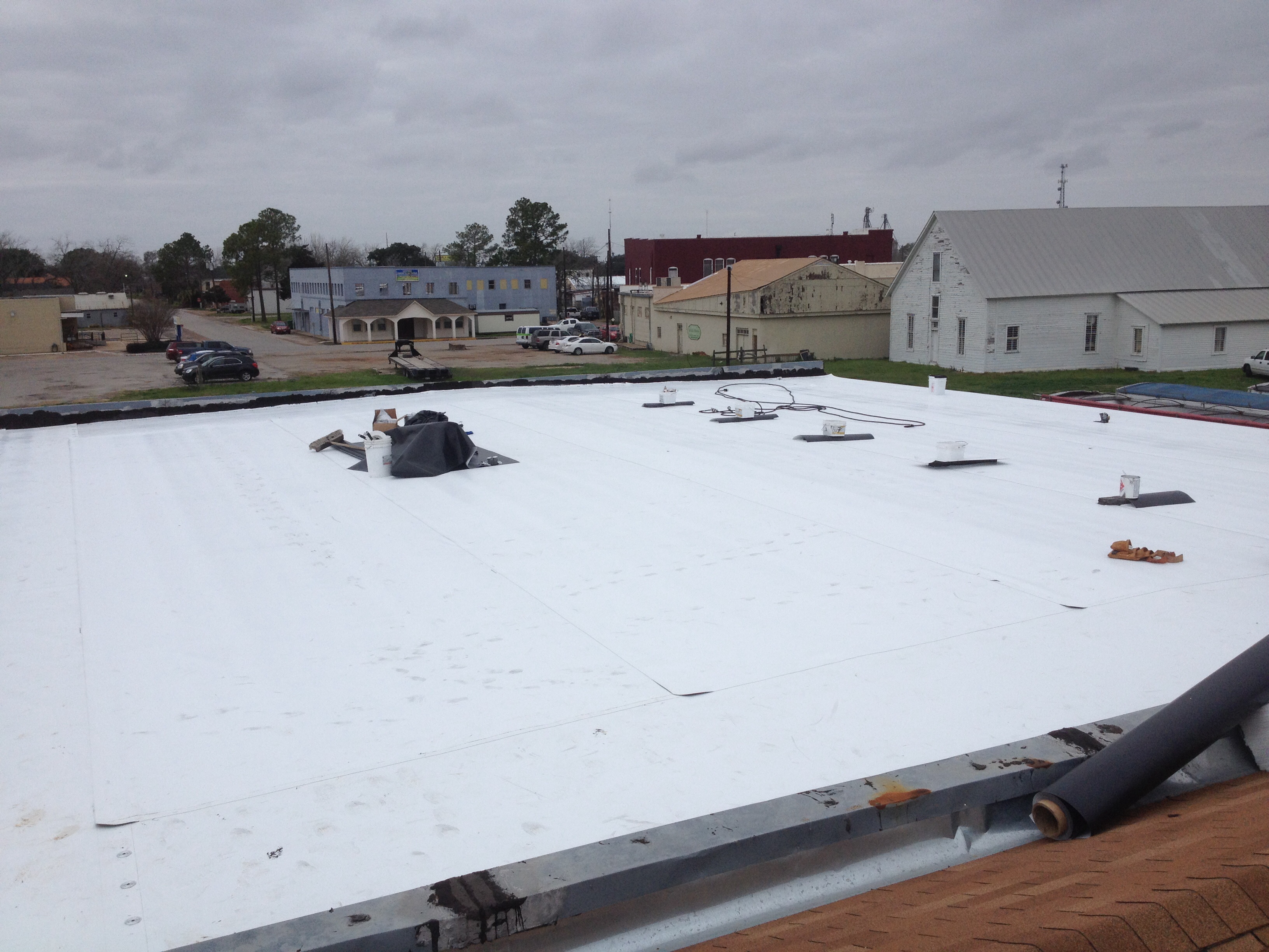 Roof repairs & installation.